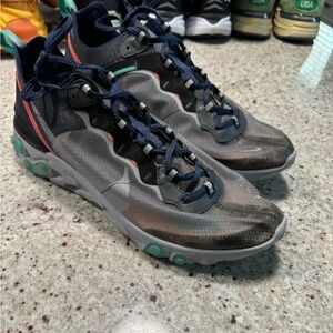 Nike reacts size 11